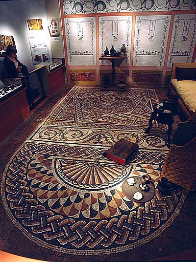 042-Реконструкция римской комнаты